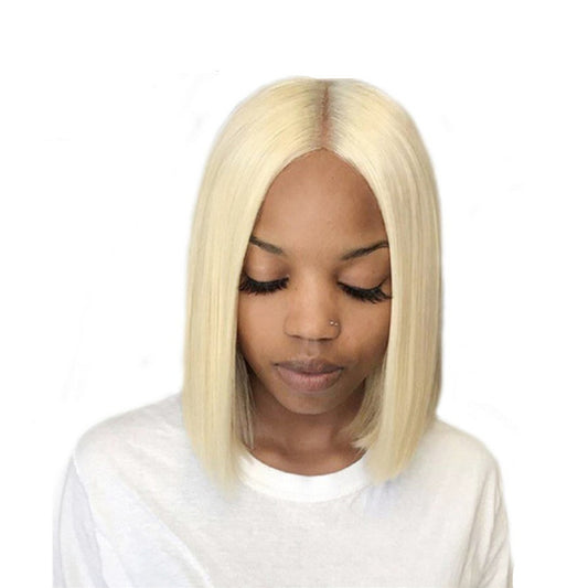 Blond short straight wig