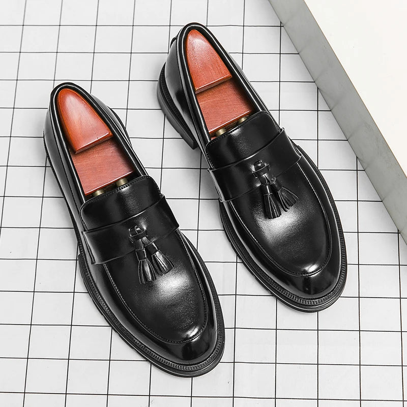 Classic Design Tassels Loafer Shoes Wholesale Durable Fashion Slip on Formal Business Wedding Dress Shoes for Men