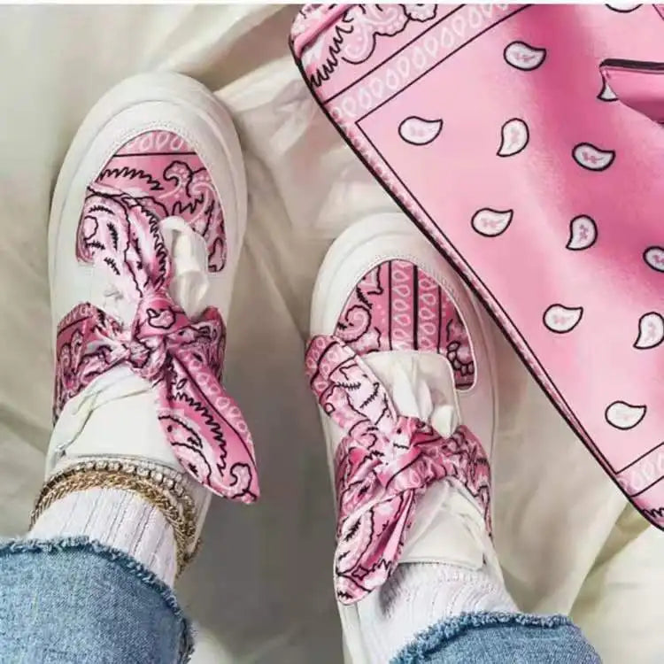 2021 Autumn Winter New Hot Sell Printed Women's Bandana Casual Shoes Woman Fashion Lace-up Flat Sports Women's Shoes