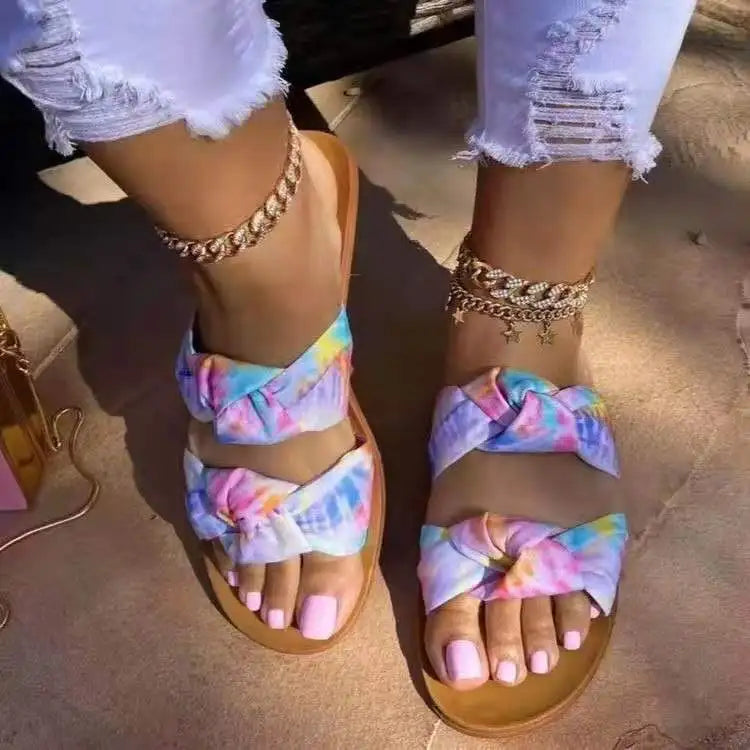 Drop Shipping 2021 Summer Women's Color Matching Fashion Simple Flat Comfortable Low-heeled Large Size Sandals and slippers