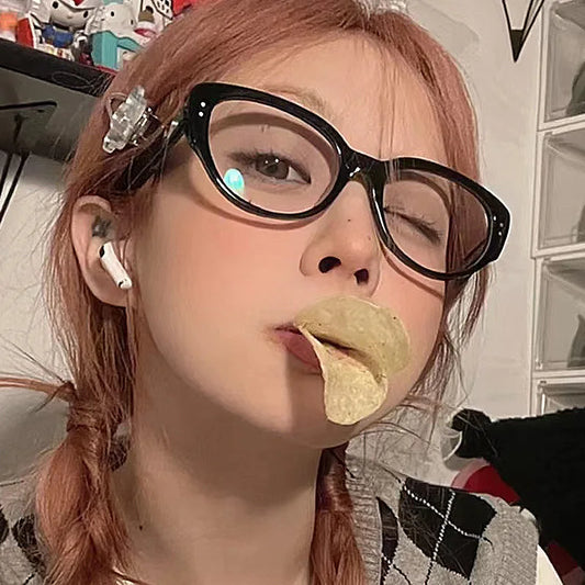 New Fashion Unisex Cat Eye Plain Glasses for Men Women Pc Frame Glasses for Party Eyeglasses Metal Studs Square Frame Eyewear