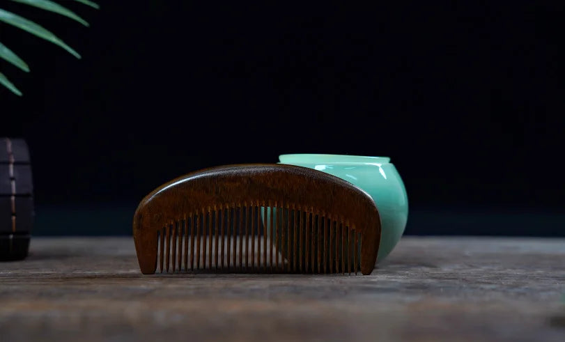 Wood Comb with Fine Tooth Natural Green Sandalwood Comb 13-16CM Anti-Static Sandalwood Scent Detangler Wooden Comb