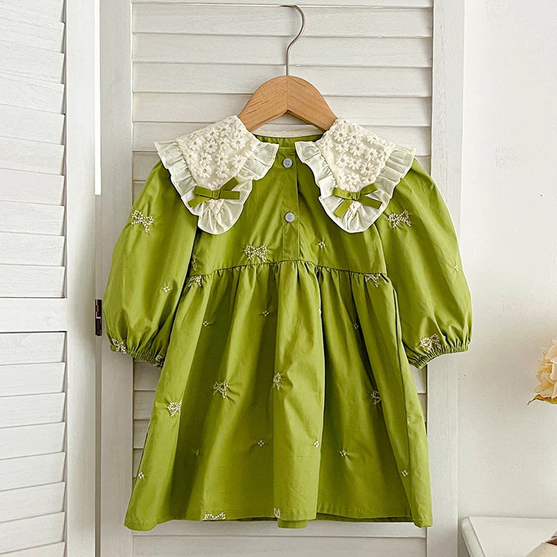Herbstliches Prinzessinnenkleid für Mädchen (0-6 Jahre), Babykleidung mit Schmetterlingskragen, Einteiler mit Stickerei