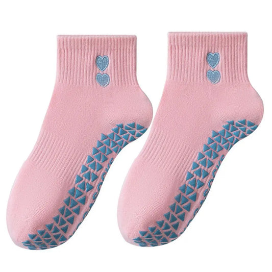 Pilates Socks with Grips for Women Cute Yoga Grip Socks Non Slip Cotton Ankle Sock for Yoga Barre Ballet
