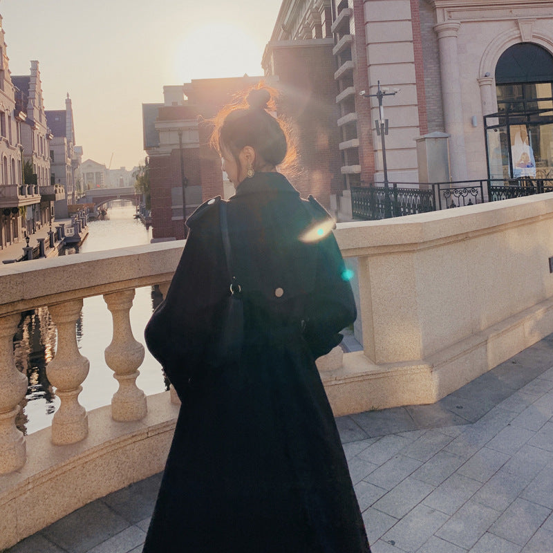 Women's Mid-length Over The Knee Minimalist Hepburn Style Woolen Coat