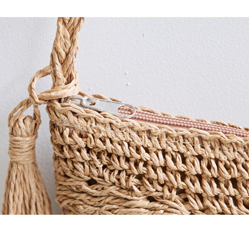 Women's Fashion Casual Handmade Straw Woven Shoulder Tassel Beach Bag