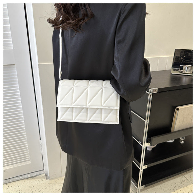 Popular Indentation Trendy Leisure Commute Shoulder Bag