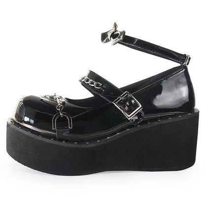Women's Heightened Thick Bottom Chain Retro British Style Leather Shoes