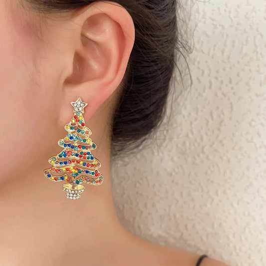 Hollow Out Christmas Tree Earrings With Diamonds