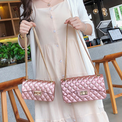 Diamond Chain One-Shoulder Diagonal Small Square Bag