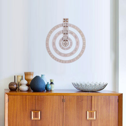 Moderner, schlichter, kreisförmiger Wandkalender aus Holz mit drehbarem Design
