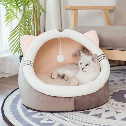 Winter pet cat house with velvet