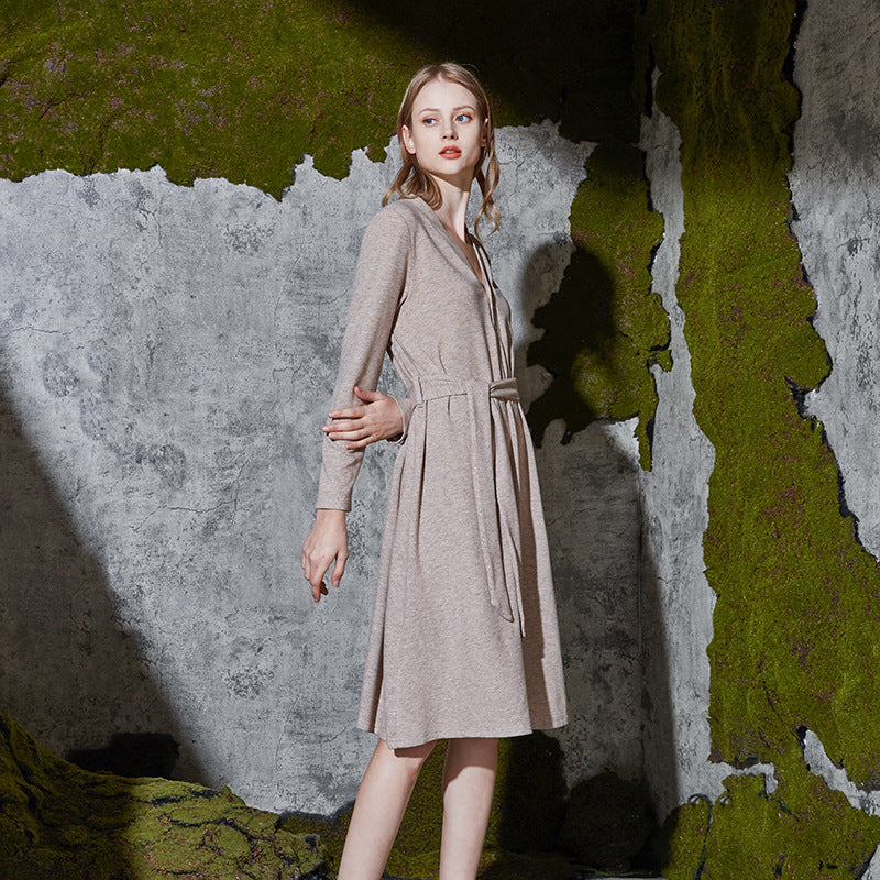 Spring and autumn new long sleeve mid length nightdress