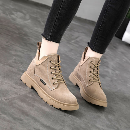 V-shaped meat powder leather boots