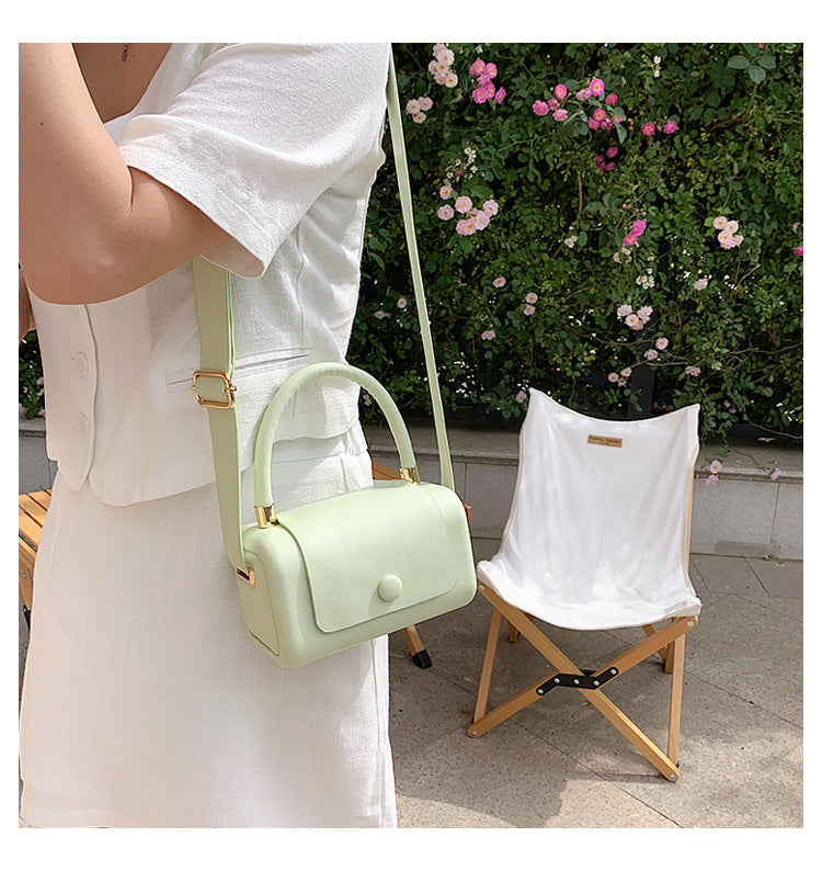 Fashion Simple Portable Small Square Bag