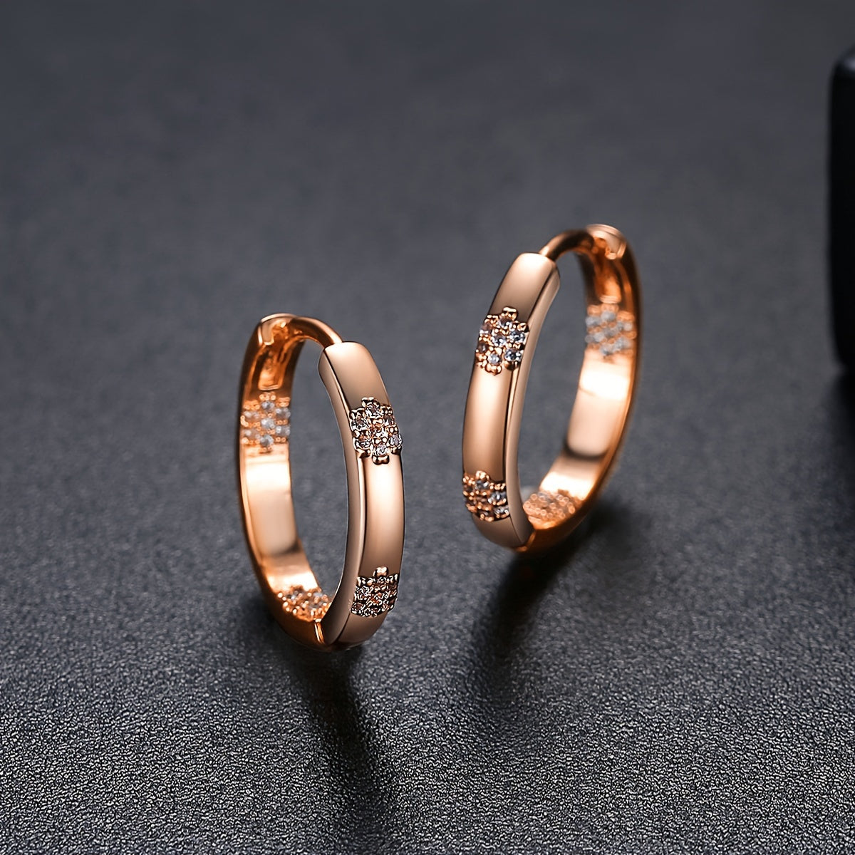 1 Pair Elegant Huggie Hoop Earrings Inlaid Zirconia Stud Earrings Fashion Jewelry For Women
