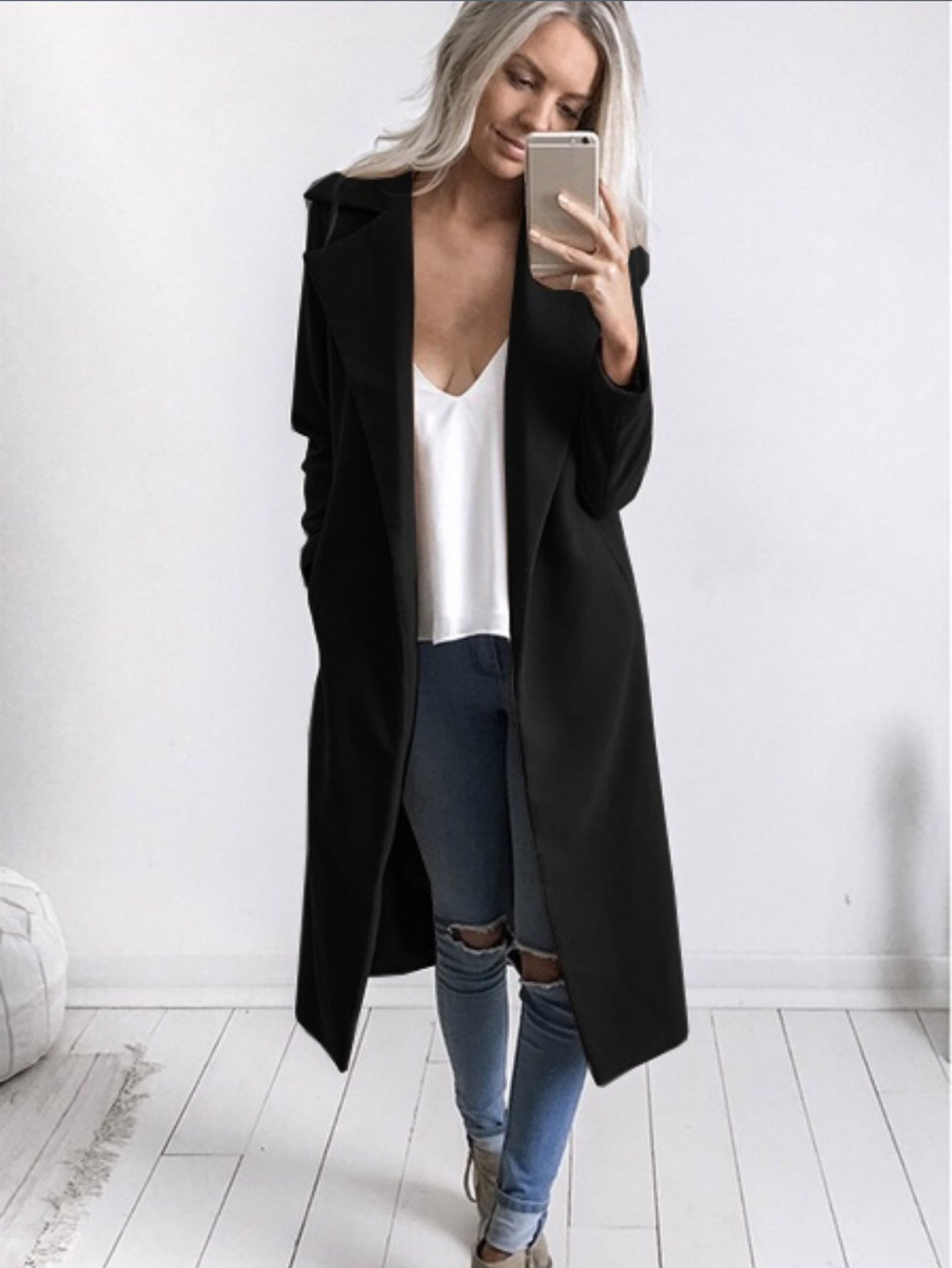 Mid-length woolen coat
