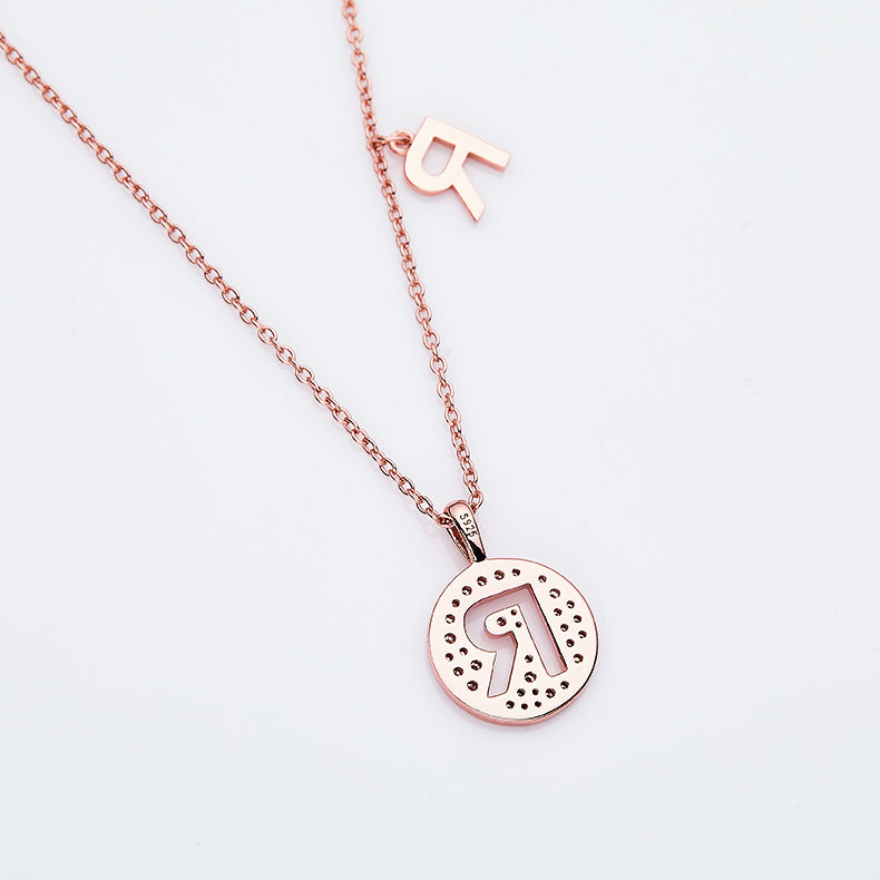 One Of The 26 Letters, R, Set With Top-quality Moissanite, Luxurious And Fashionable Light Luxury Trend Jewelry, Silver Necklace Pendant S925 Silver Electroplated Rose Gold