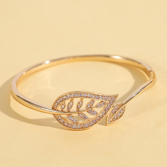 Leaf Shape Shiny Bangle Inlaid Rhinestones 14K Plated Alloy Bangle Bracelet For Women Daily Wear