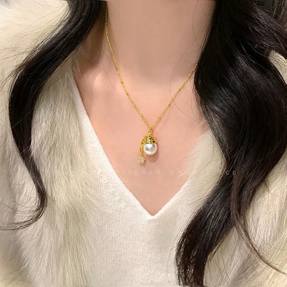Romantic Pearl Christmas Hat XINGX Necklace Special-interest Design Exquisite Retro Affordable Luxury Clavicle Chain