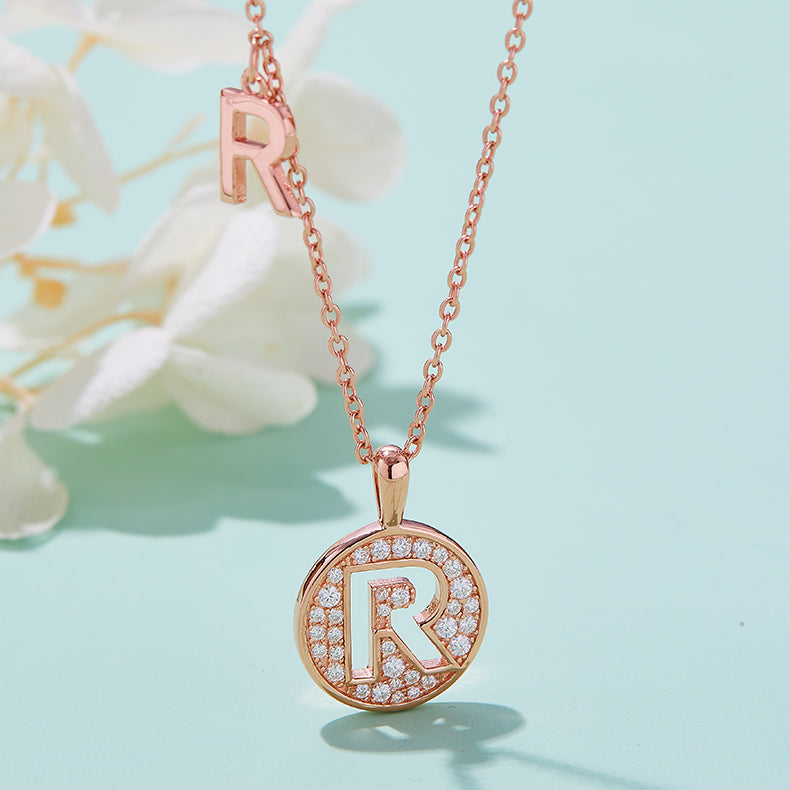 One Of The 26 Letters, R, Set With Top-quality Moissanite, Luxurious And Fashionable Light Luxury Trend Jewelry, Silver Necklace Pendant S925 Silver Electroplated Rose Gold