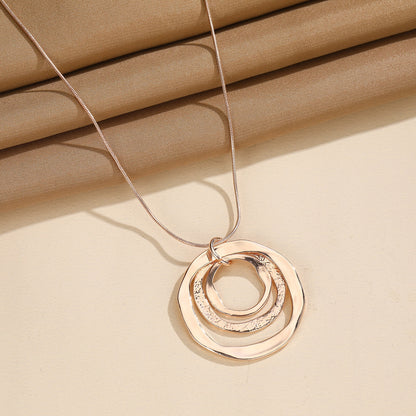 Three Circular Rings Necklace Accessory A Stylish Piece