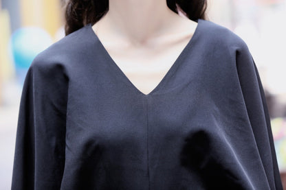 2020 Summer new European and American black simple V-neck batwing sleeve jumpsuit jumpsuit shorts suit chic pet black