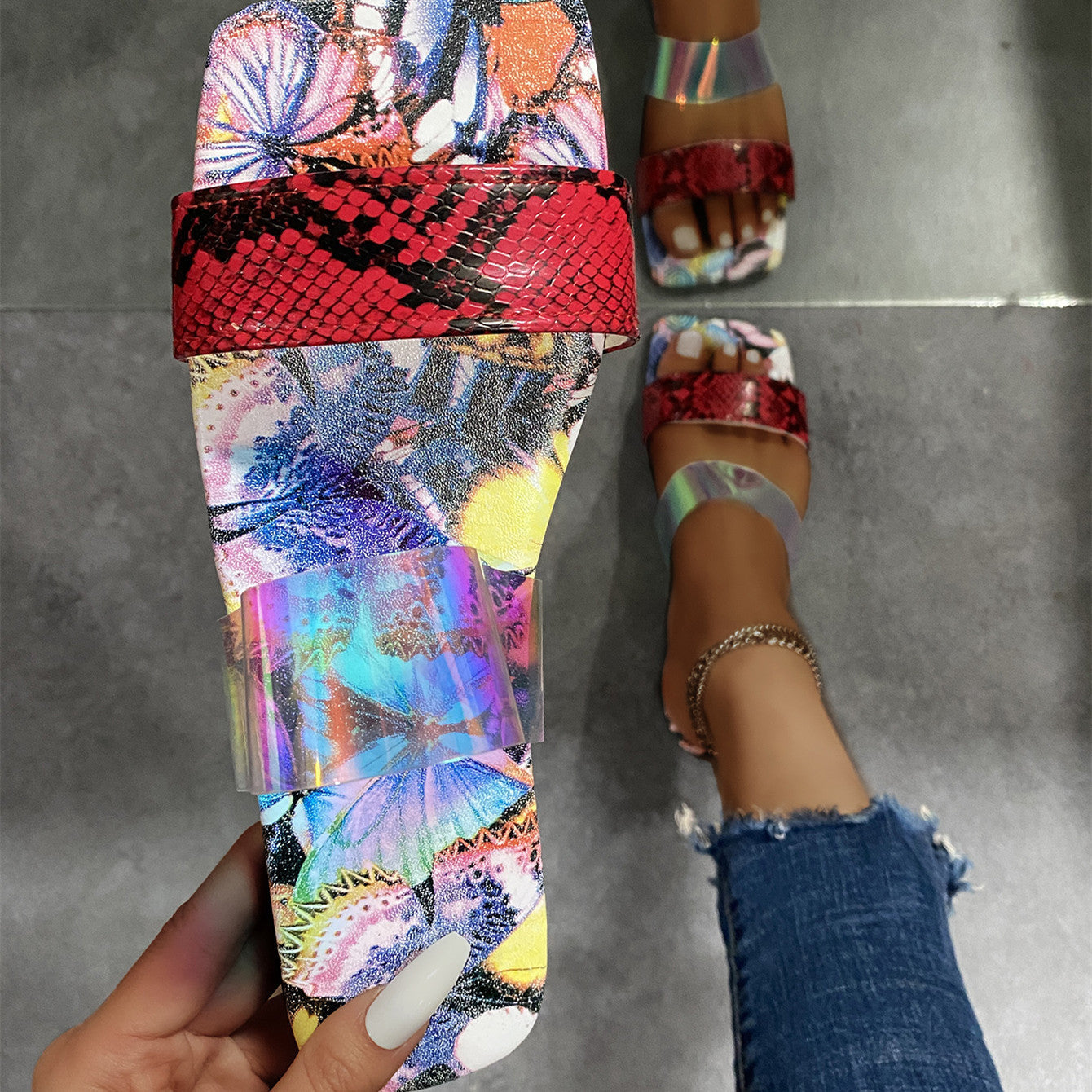 Women's Sandals New Serpentine Flower Flat Bottom