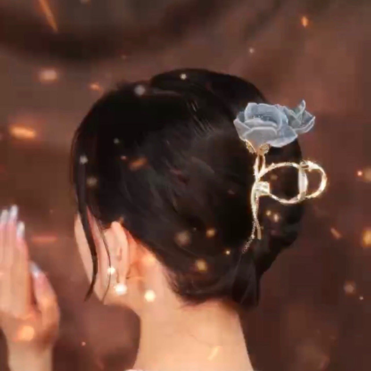 Leichter Luxus-Greifclip aus Kupferlegierung mit Doppelblume und Anti-Kristall