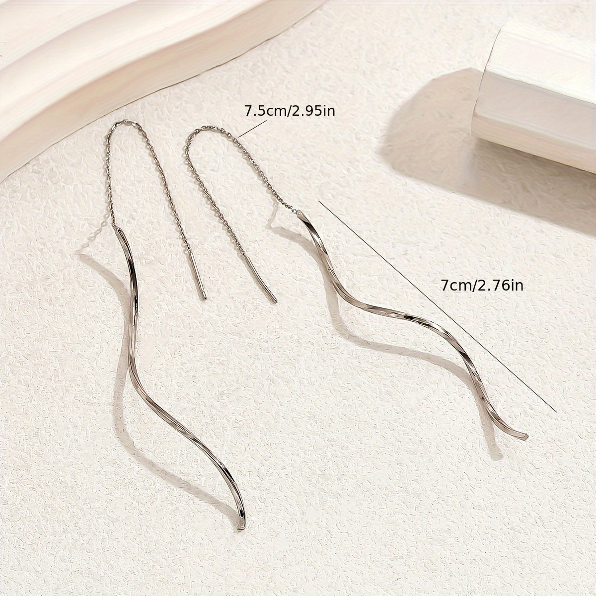 1 Pair of Temperament Simple Wave Adjustable Tassel Ear Wire Earrings