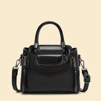 High-grade Portable Women's Large Capacity Korean Style Versatile Retro Simple Shoulder Messenger Bag