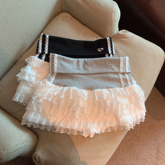 Ballet-style Pure Yet Seductive Lace-spliced Bubble Skirt