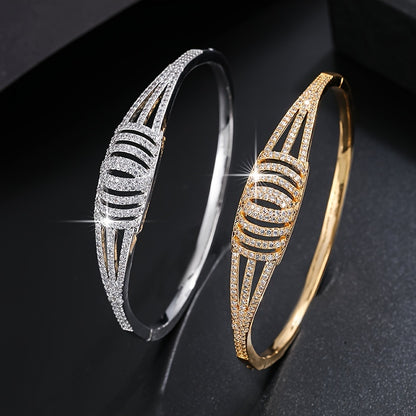 Fashion Hollow Out Inlaid Zircon Bracelet Simple Personality Creative Bracelet