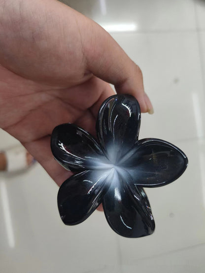 Egg Bauhinia Flower Back Spoon Grasping Hair Clip