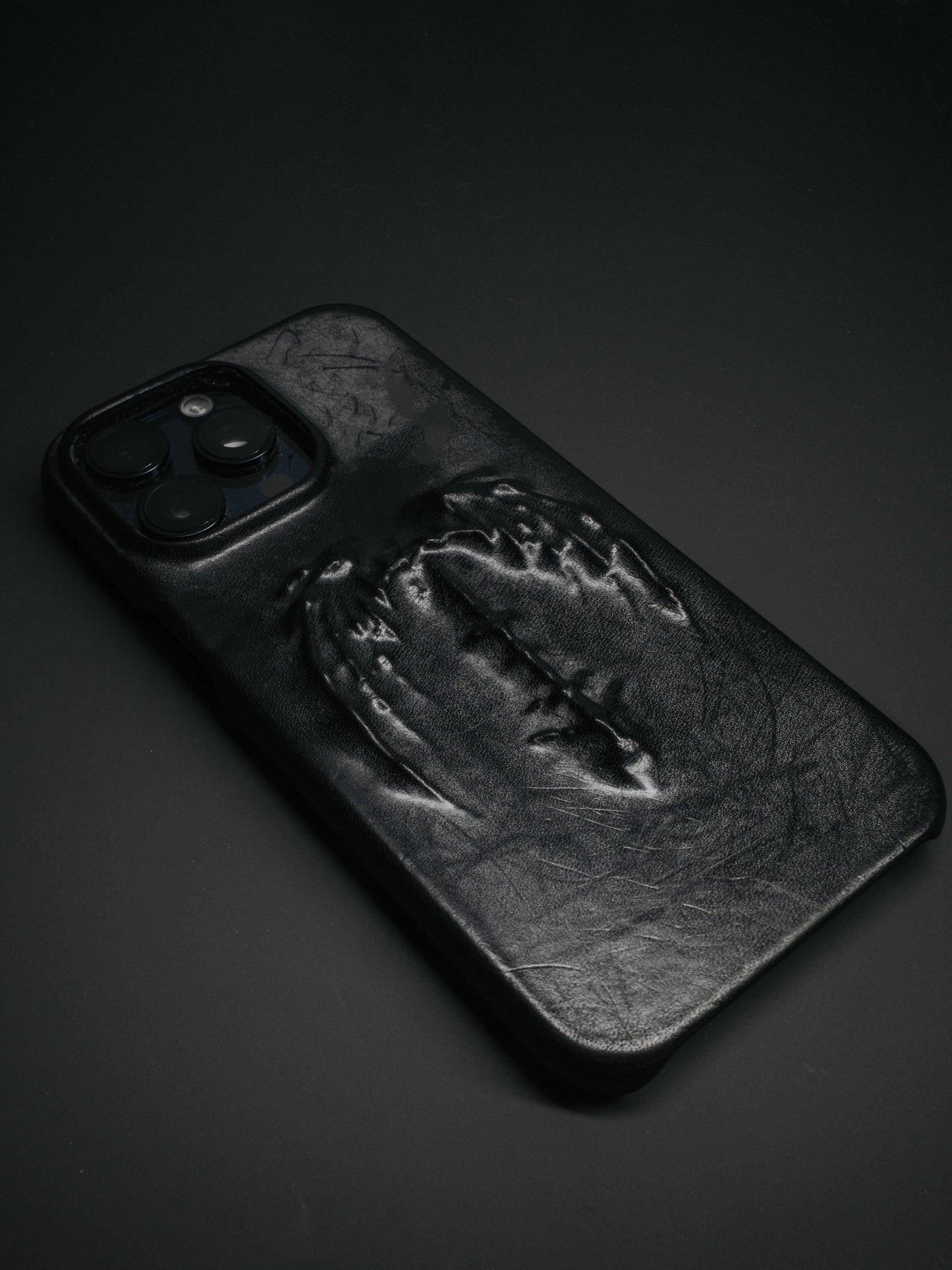 Retro Gothic Vampire Bat Wing Embossed Dark Style Phone Case