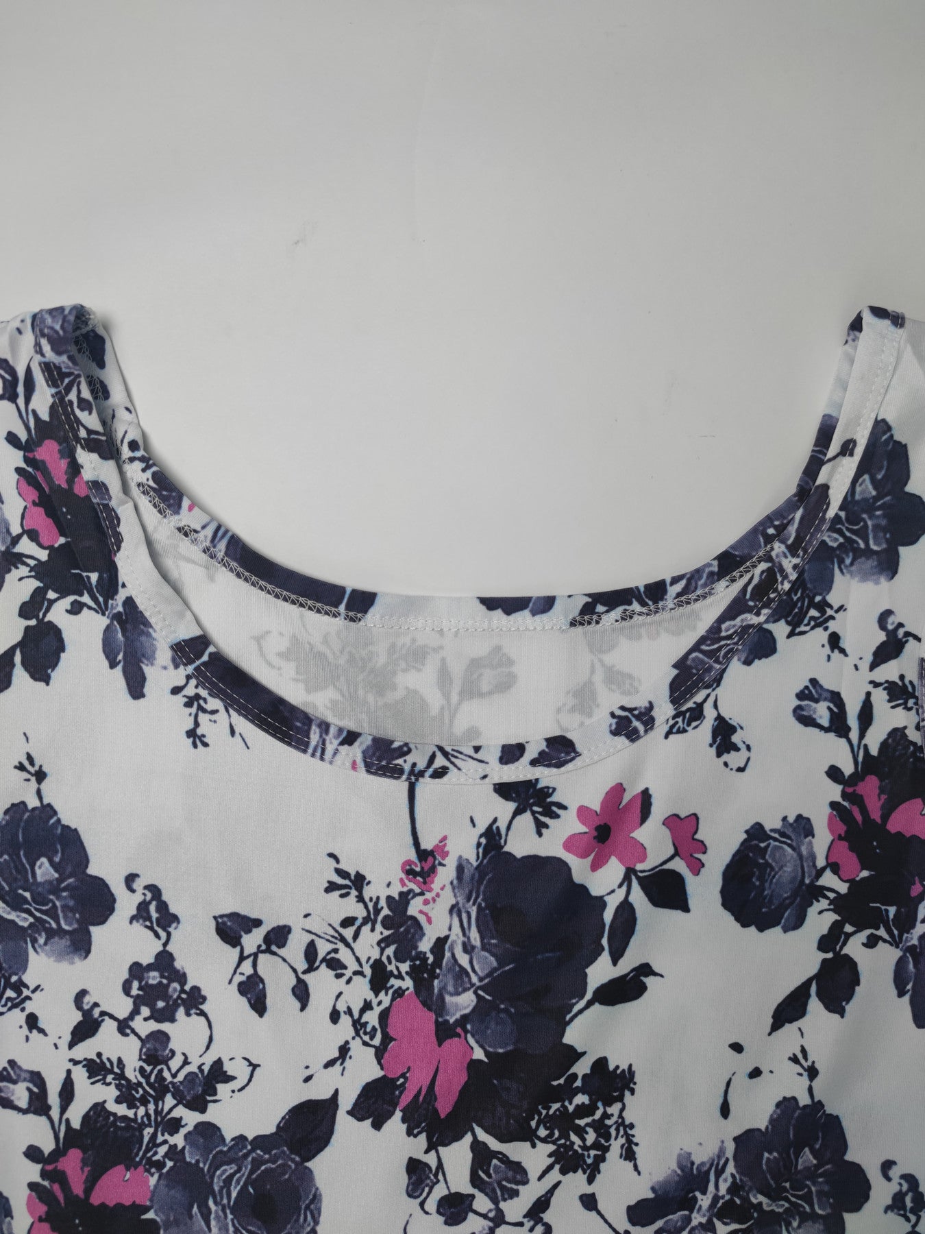 Romantic Floral Print Sleeveless Beach Dress - Flattering Squared Neck, High Waist Ruffle Hem, Perfect for Fashionable Womens Summer Wardrobe