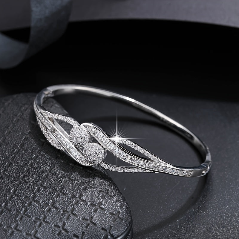 Fashion Jewelry Palace Style Inlaid Zircon Fashion Bracelet 18K Gold Plated Zicron Inlaid Holiday Style Women's Bracelet