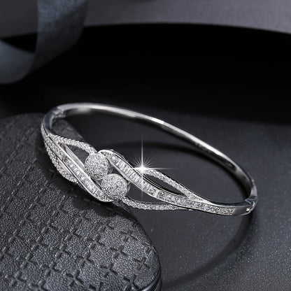 Fashion Jewelry Palace Style Inlaid Zircon Fashion Bracelet 18K Gold Plated Zicron Inlaid Holiday Style Women's Bracelet