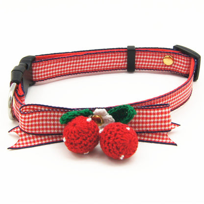 Knit strawberry pet traction set