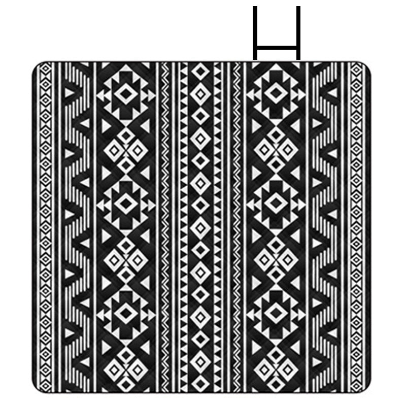 Black And White Style Series Ultrasonic Picnic Mat