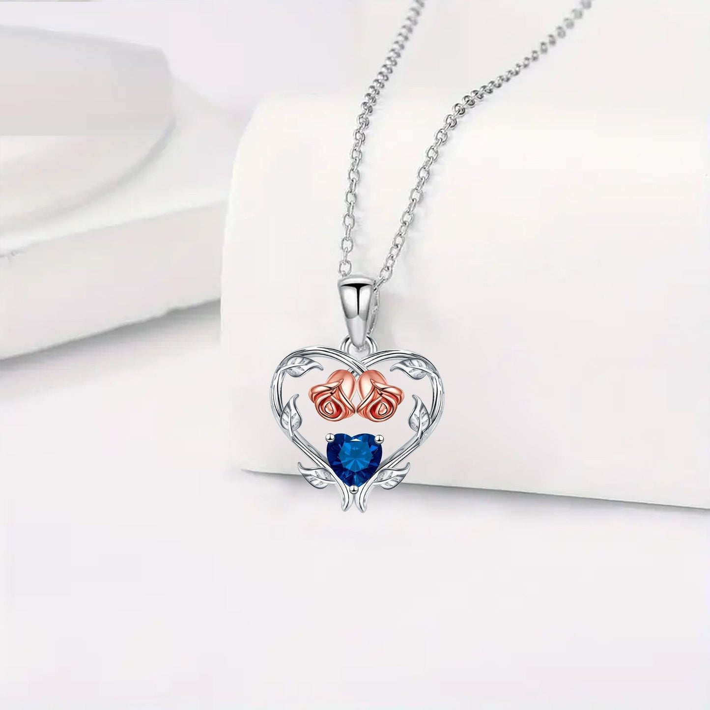 Heart-shaped Rose Pendant Necklace Valentine's Day Gift