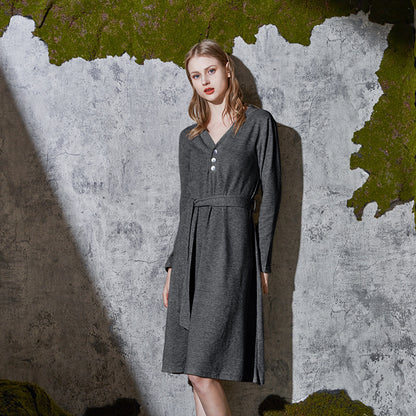 Spring and autumn new long sleeve mid length nightdress