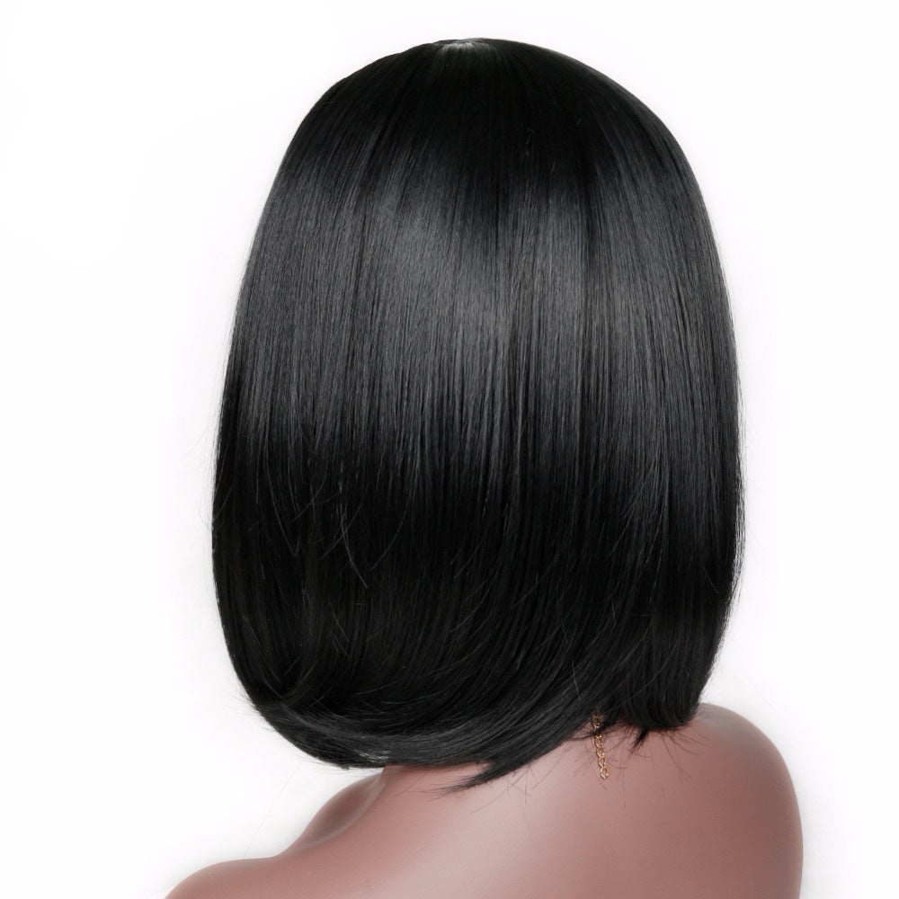 European And American Wig Ladies With Short Straight Hair Inside