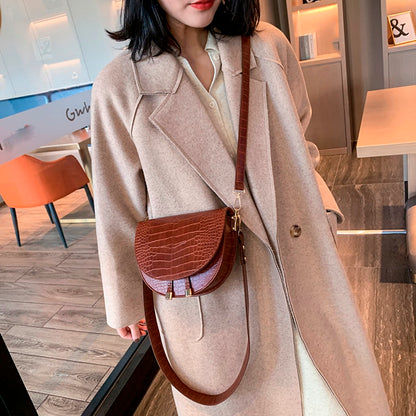 Fashionable wild round bag
