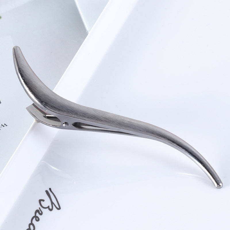 Geometrically Irregular Metal Hairpin Female