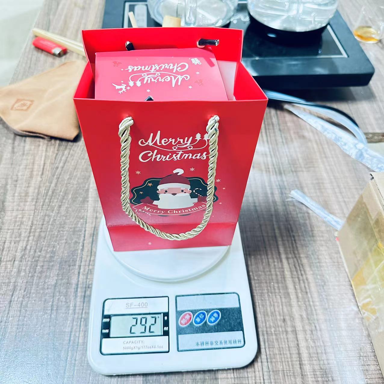 Surprise Bounce Christmas Gift Box