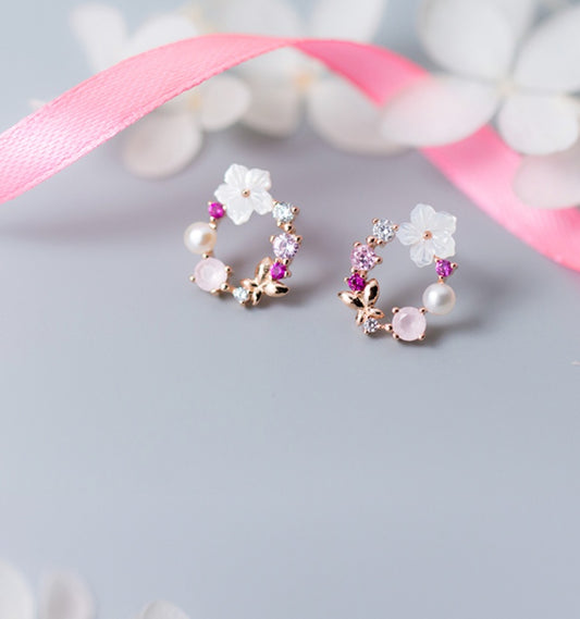 Diamond flower pearl earrings