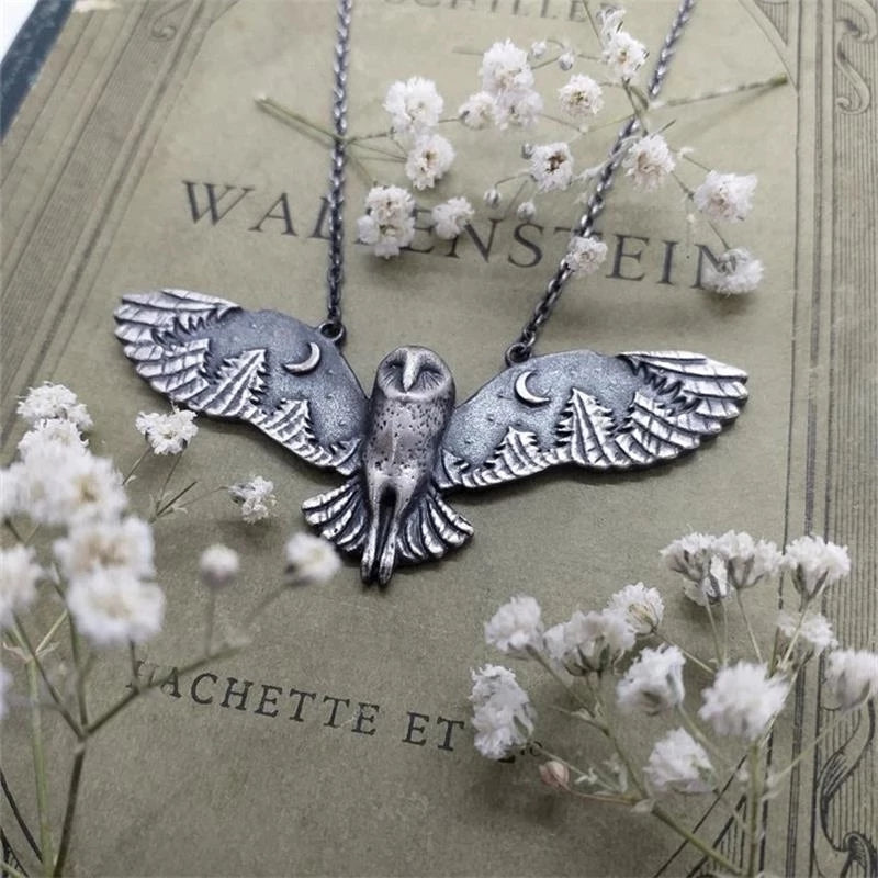 Vintage Silvery Owl Pendant Necklace Witch Moon Phase Art Necklace Ladies Animal Totem Necklace Jewelry Gift