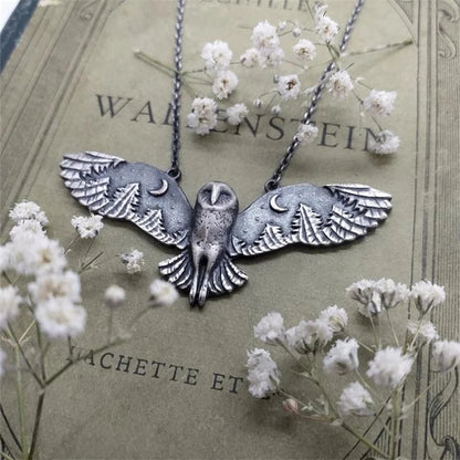 Vintage Silvery Owl Pendant Necklace Witch Moon Phase Art Necklace Ladies Animal Totem Necklace Jewelry Gift