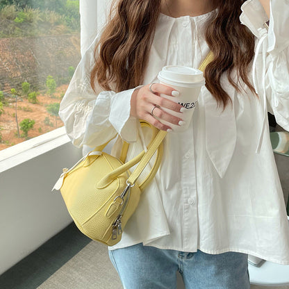 Blue Lychee Pattern One-shoulder Portable Shell Bag
